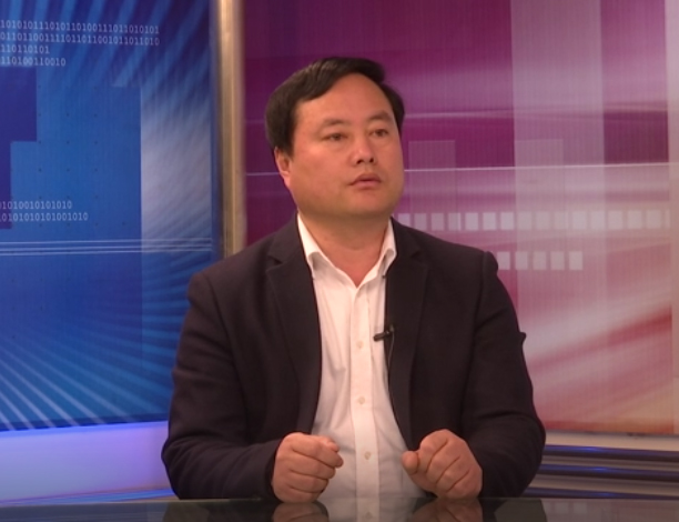 李佰文.jpg